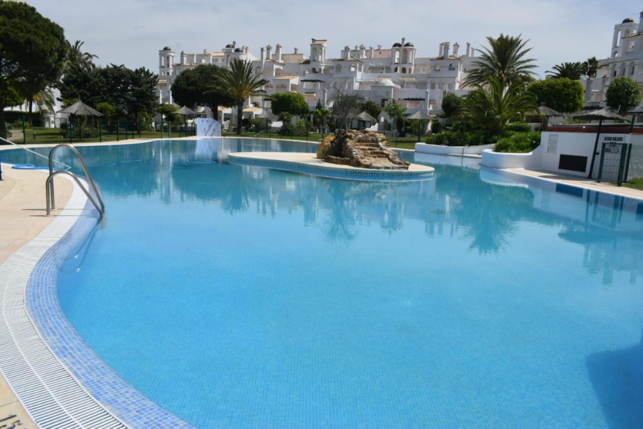 Apartamento Atlanterra Pueblo Donkey - Piscina, parking Zahara de los Atunes Exterior foto