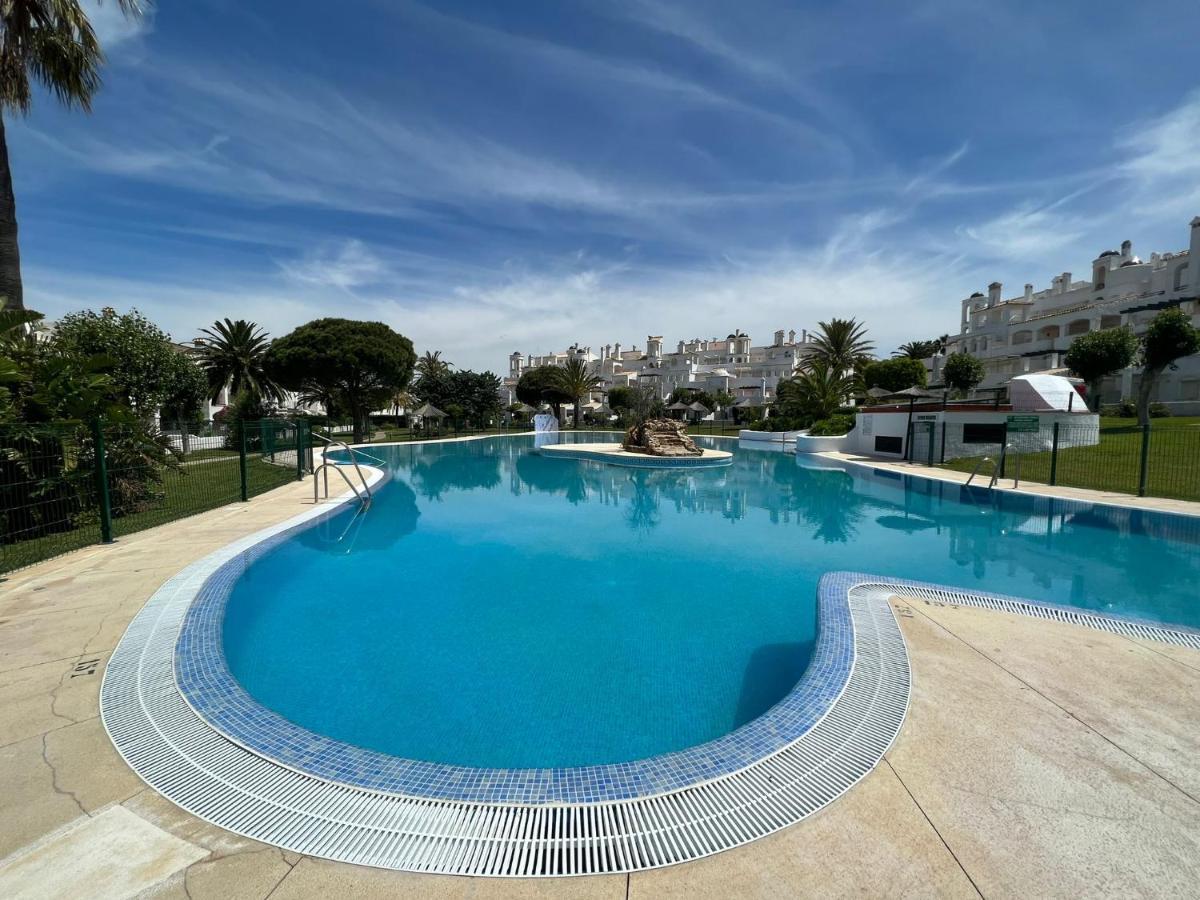 Apartamento Atlanterra Pueblo Donkey - Piscina, parking Zahara de los Atunes Exterior foto