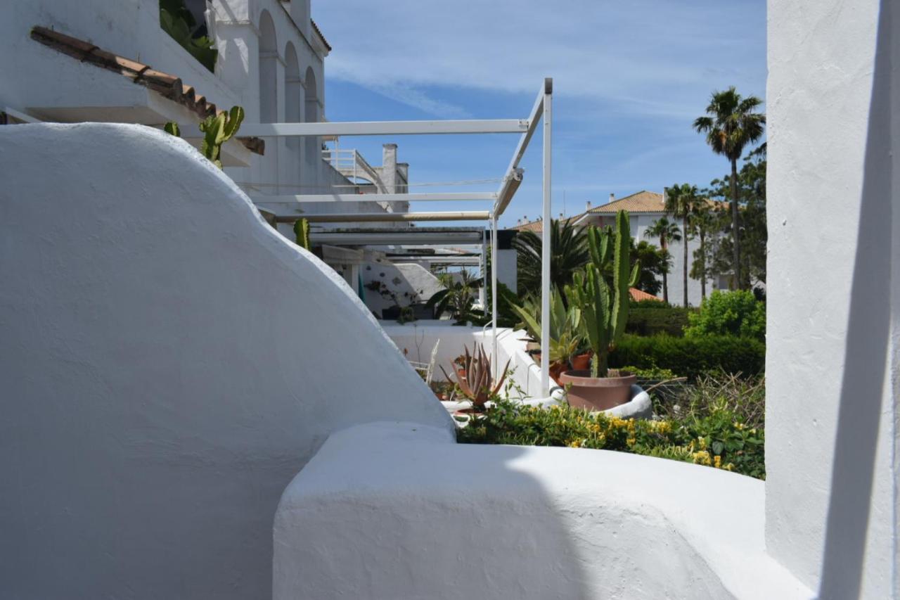 Apartamento Atlanterra Pueblo Donkey - Piscina, parking Zahara de los Atunes Exterior foto